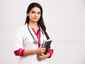 Advice from Experts on Choosing the Right Medical College Overseas